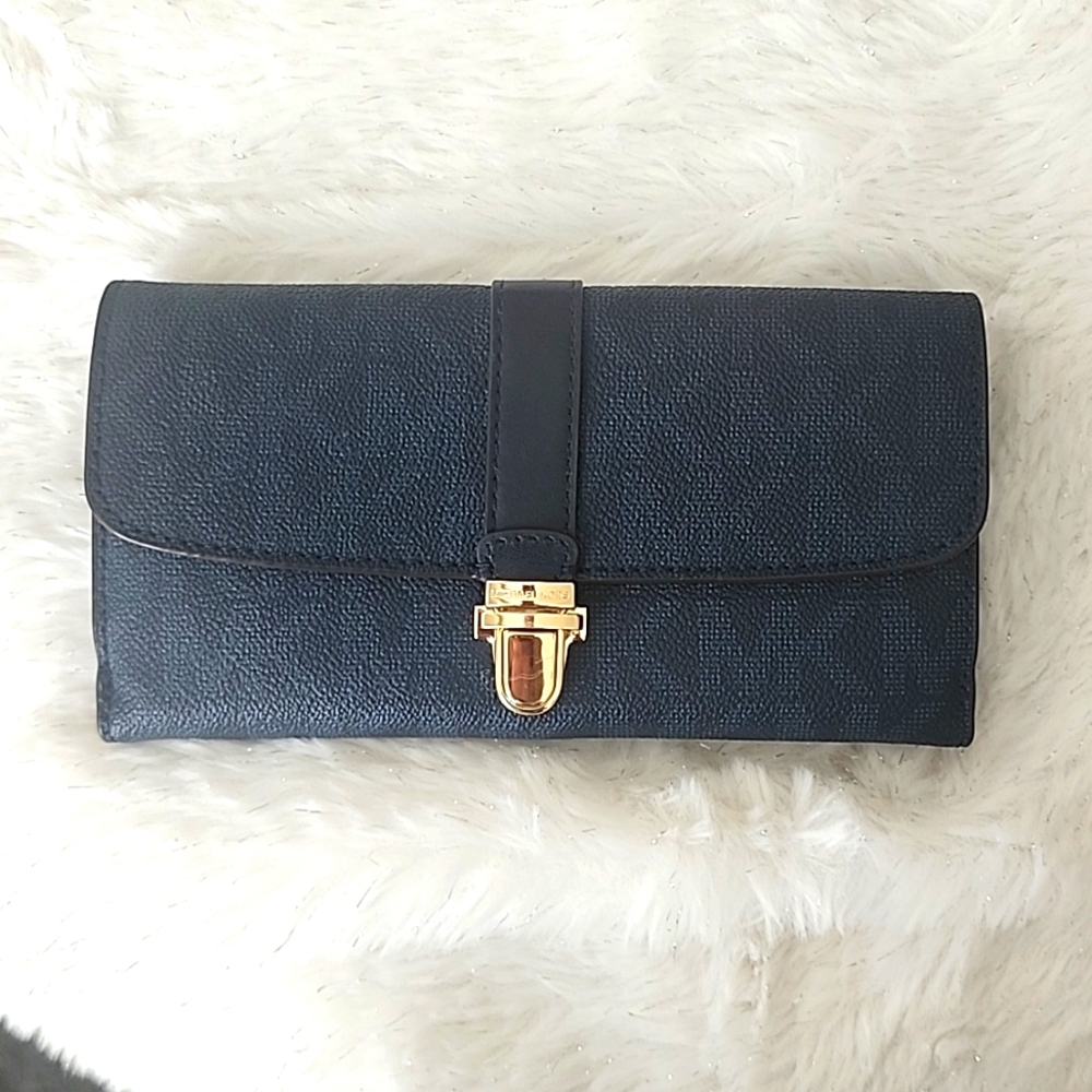 Authentic Michael Kors Wallet